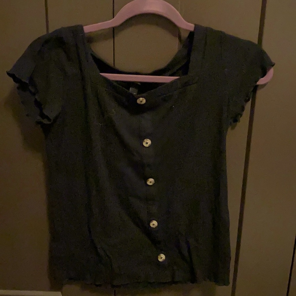 Square neck long top with button accent
